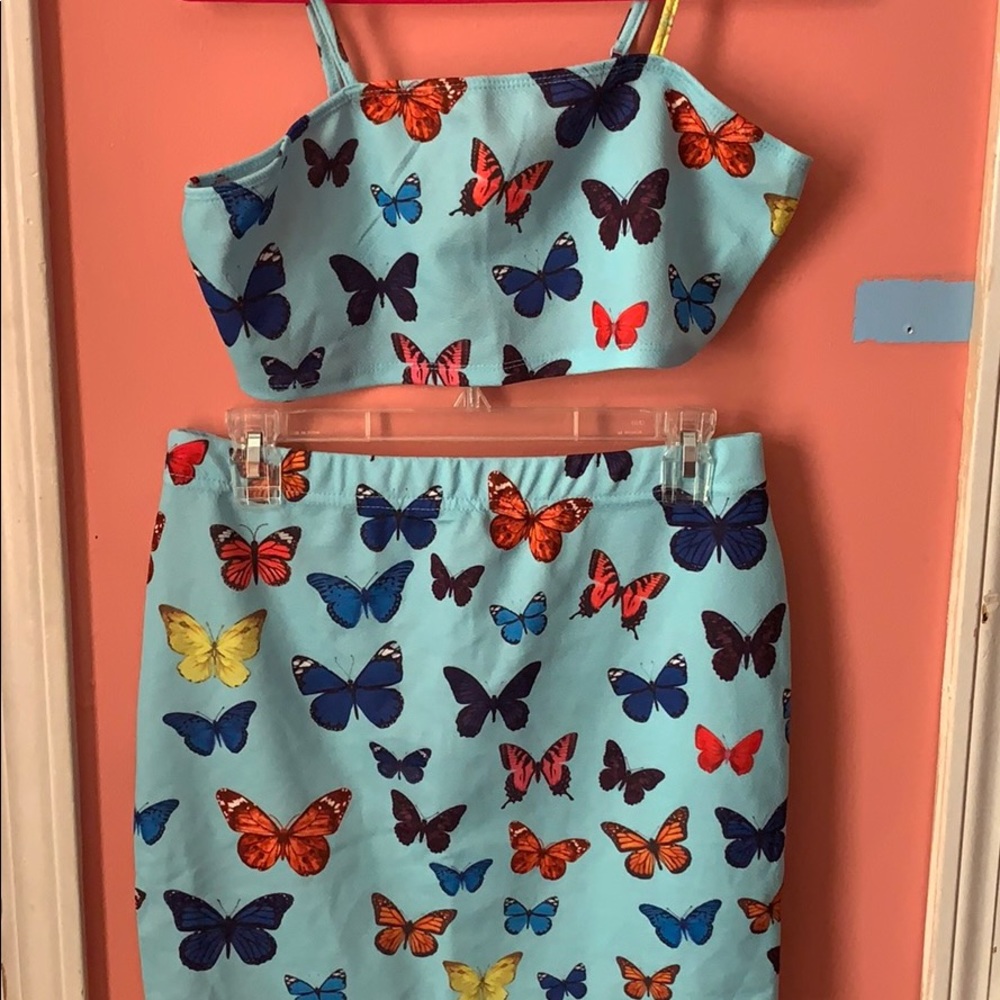 Butterfly two piece set NEVER WORN